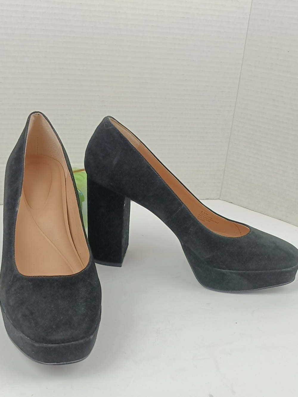 Copper Key Women's Black Suede Block Heel Platform Pump sz 8.5